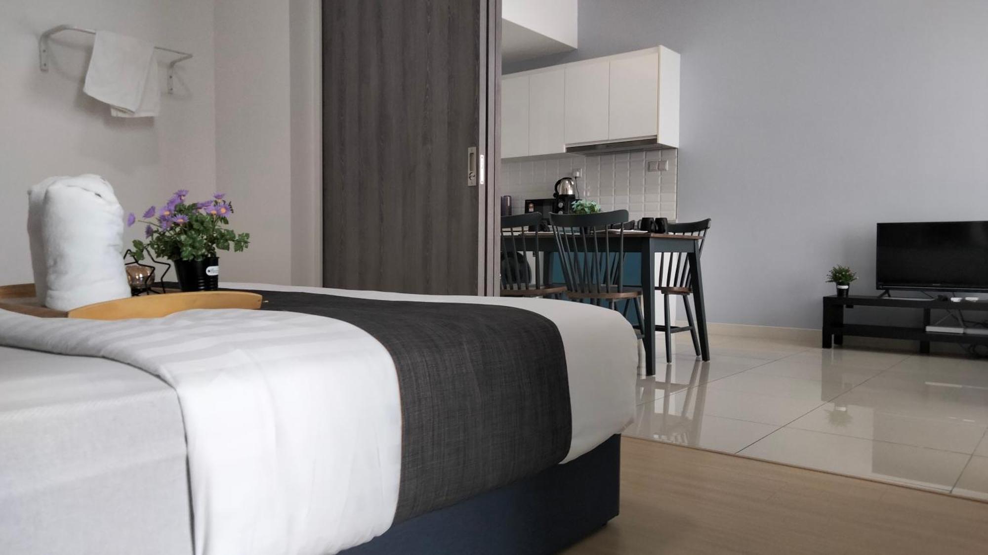 Continew Residence By Homebrickz Kuala Lumpur Ngoại thất bức ảnh